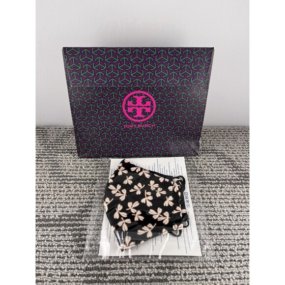 Tory Burch Face Mask New/Sealed Black Floral - Picture 1 of 4